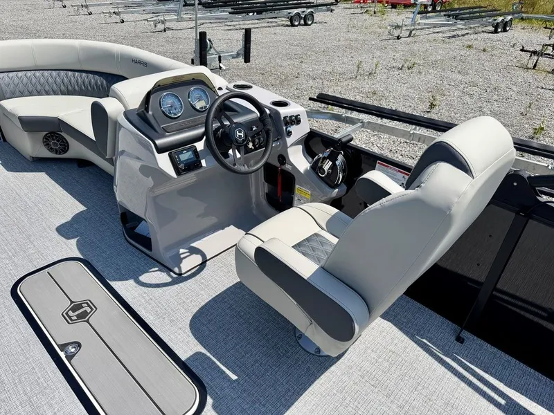 Slide: The Image of Harris Cruiser 210 SL 2027 - 46