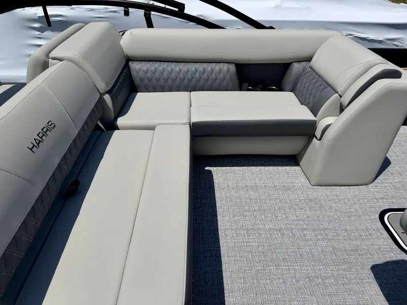 Slide: The Image of Harris Cruiser 210 SL 2027 - 21
