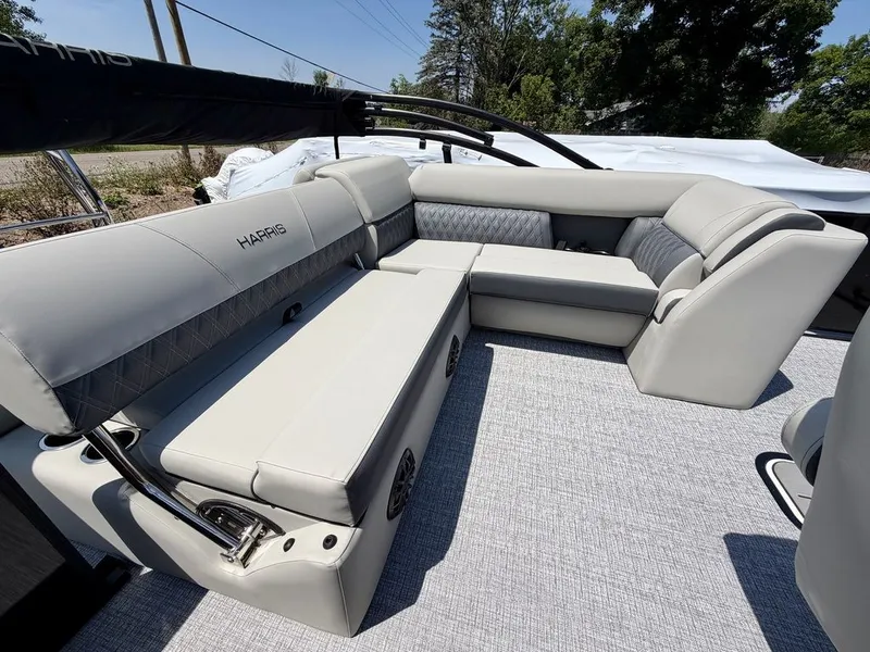 Slide: The Image of Harris Cruiser 210 SL 2027 - 22
