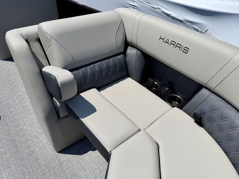 Slide: The Image of Harris Cruiser 210 SL 2027 - 26