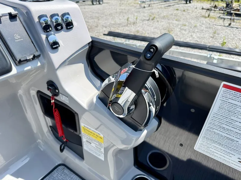 Slide: The Image of Harris Cruiser 210 SL 2027 - 36