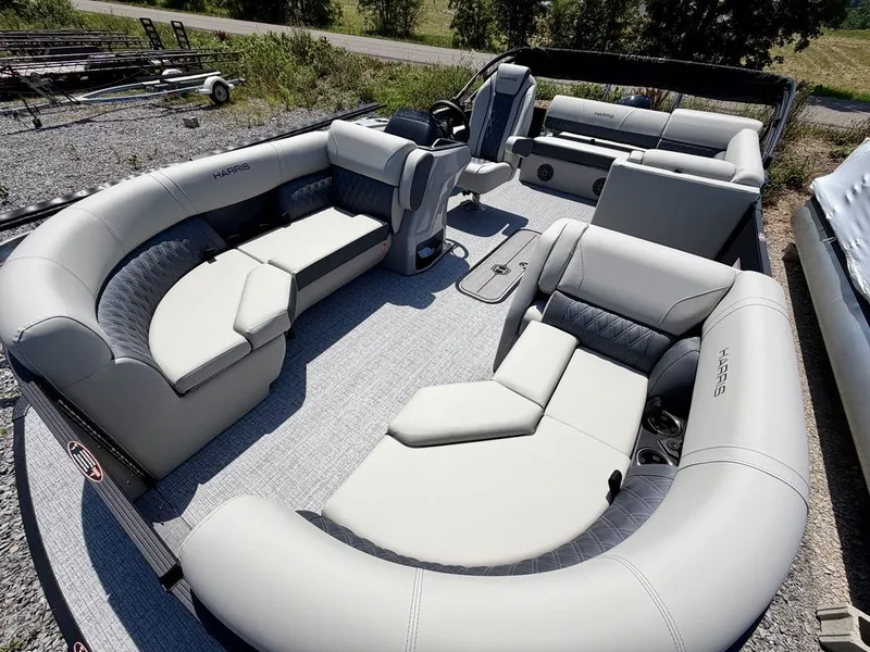 Slide: The Image of Harris Cruiser 210 SL 2027 - 12