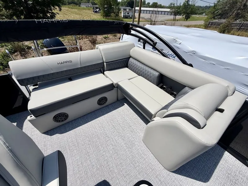 Slide: The Image of Harris Cruiser 210 SL 2027 - 44