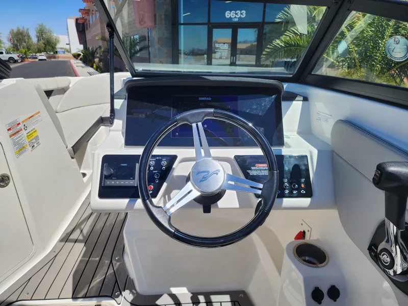 Slide: The Image of Sea Ray Ray 210 SPX 2022 - 15