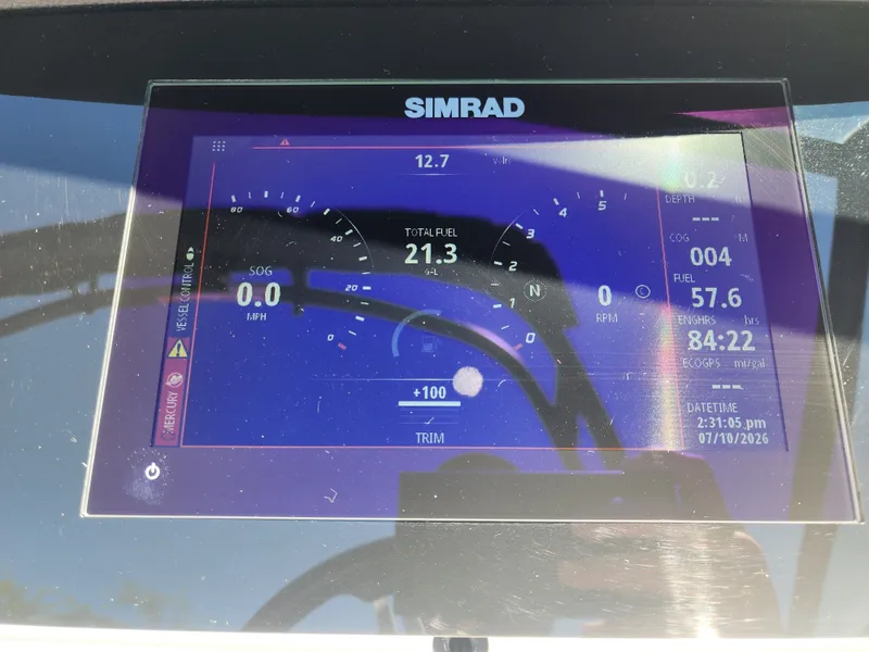 Slide: The Image of Sea Ray Ray 210 SPX 2022 - 16