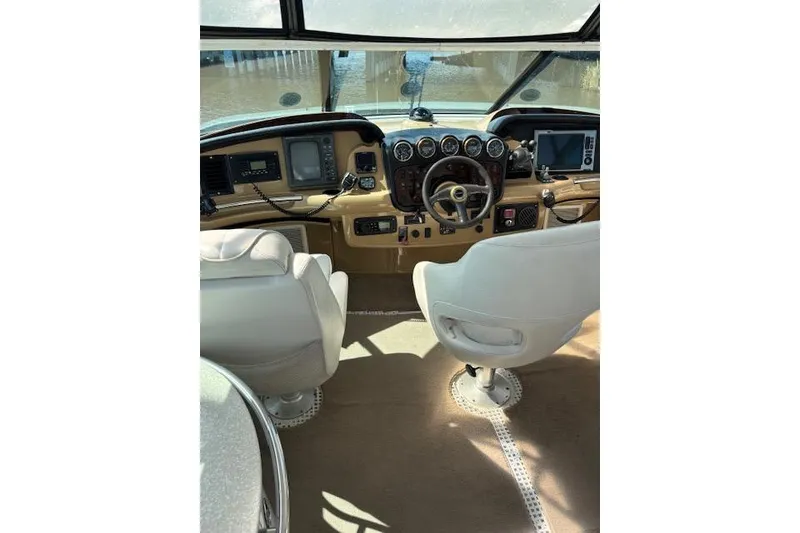 Slide: The Image of Carver Yachts 466 Motor Yacht 2004 - 21