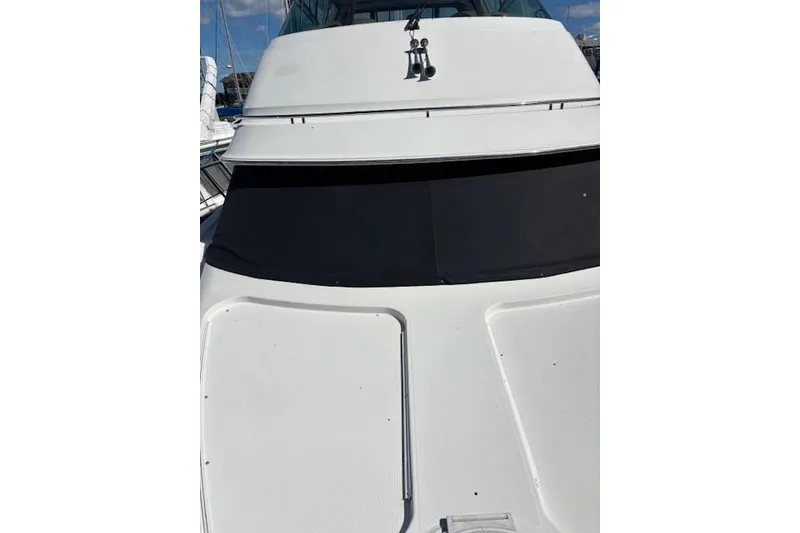 Slide: The Image of Carver Yachts 466 Motor Yacht 2004 - 34