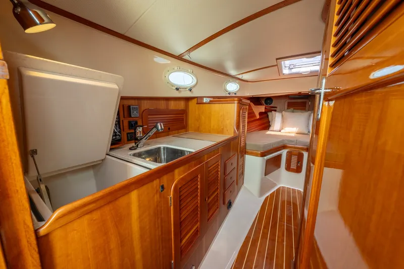 Slide: The Image of Hinckley Yachts 36 EP 2007 - 24