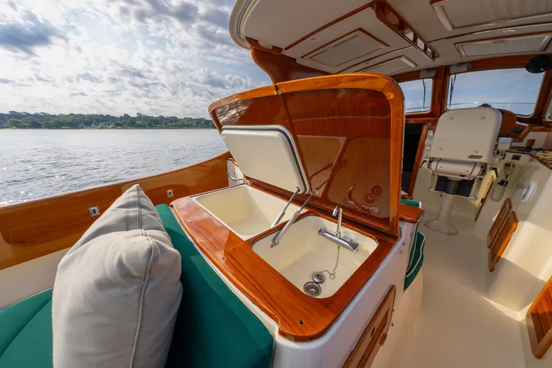 Slide: The Image of Hinckley Yachts 36 EP 2007 - 14