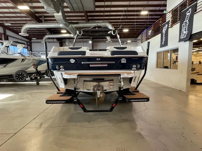 Slide: The Image of Malibu 23 LSV 2025 - 7