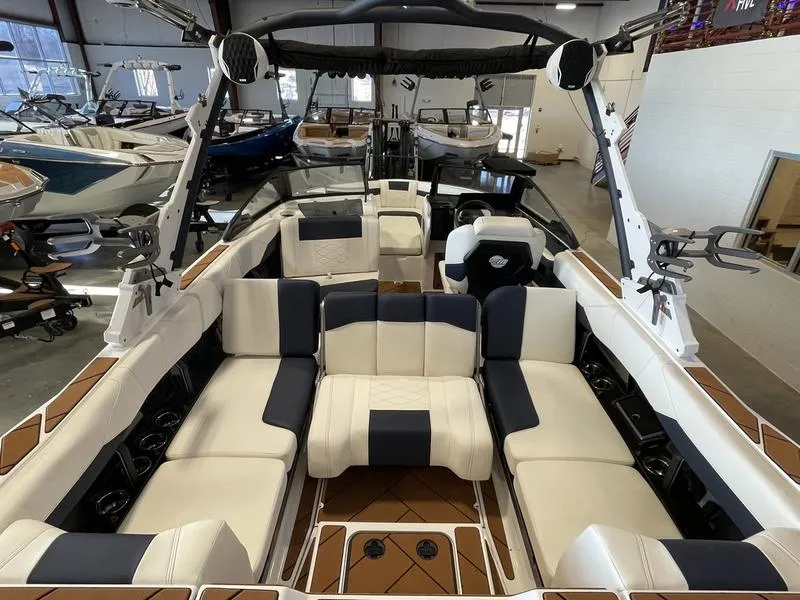 Slide: The Image of Malibu 23 LSV 2025 - 22