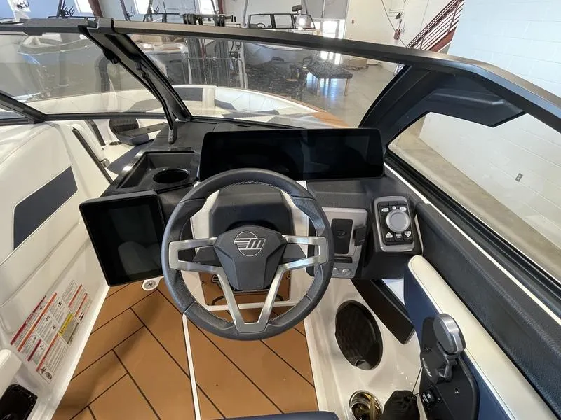 Slide: The Image of Malibu 23 LSV 2025 - 16