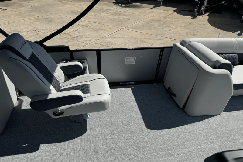 Slide: The Image of Harris 230 Sunliner 2025 - 5