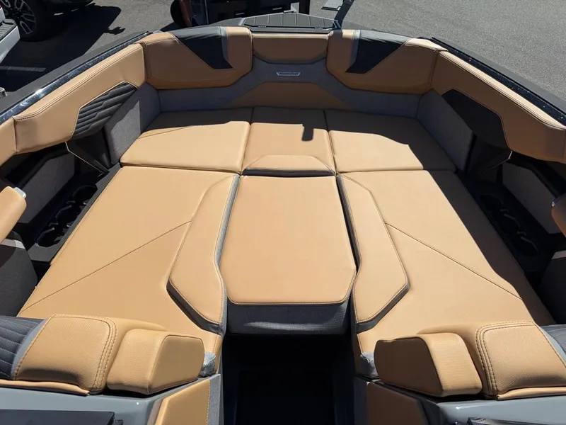 Slide: The Image of MasterCraft X24 2026 - 14