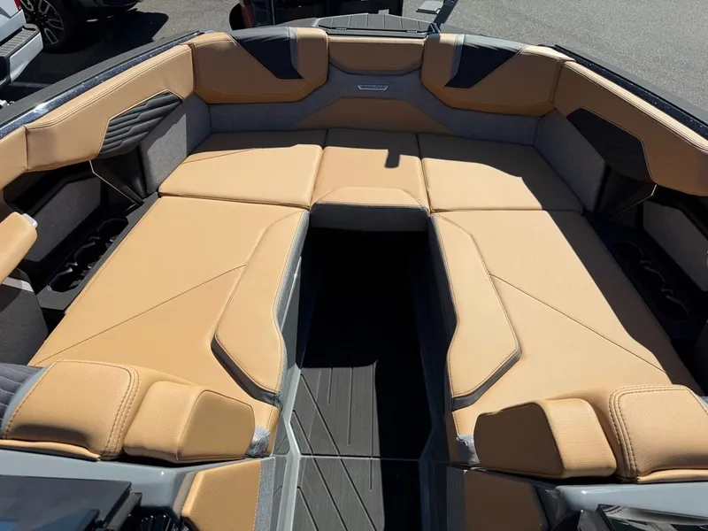 Slide: The Image of MasterCraft X24 2026 - 15