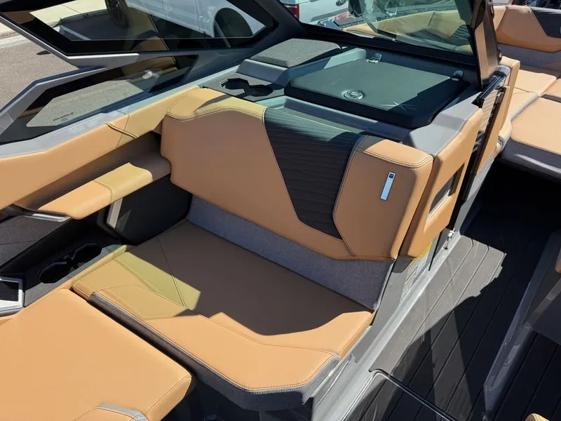 Slide: The Image of MasterCraft X24 2026 - 12