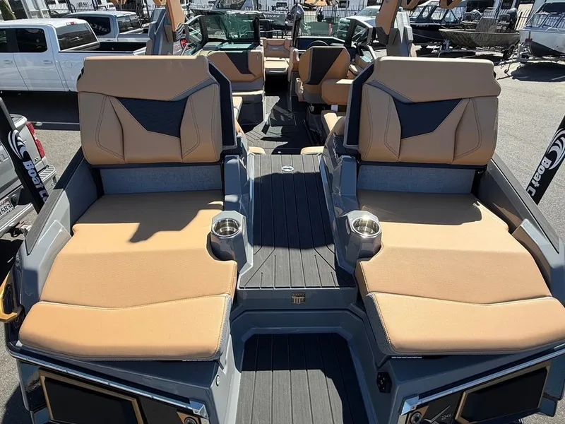 Slide: The Image of MasterCraft X24 2026 - 7