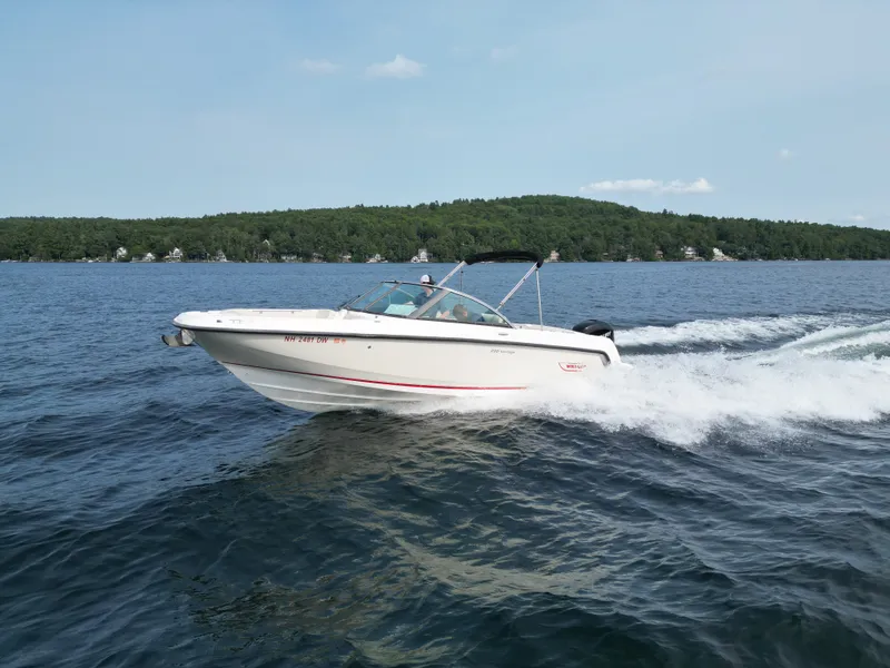 Slide: The Image of Boston Whaler 230 vantage 2015 - 24