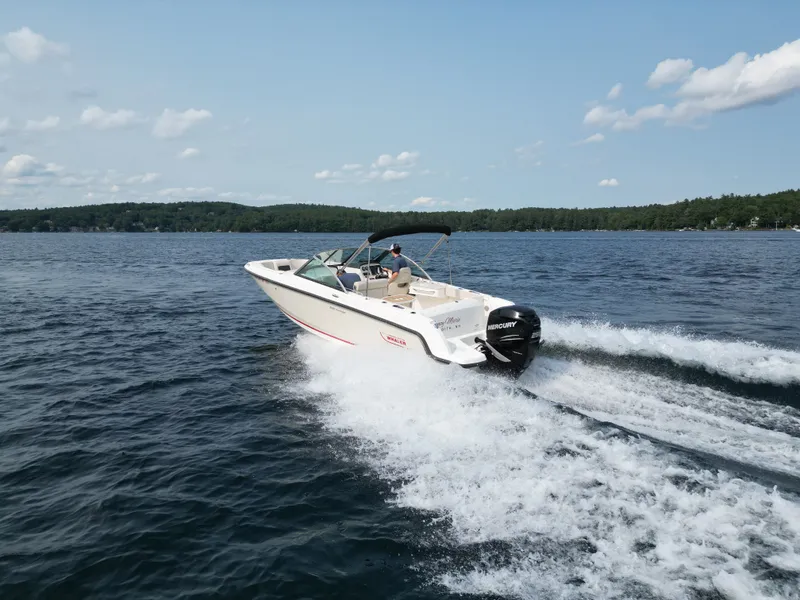 Slide: The Image of Boston Whaler 230 vantage 2015 - 21
