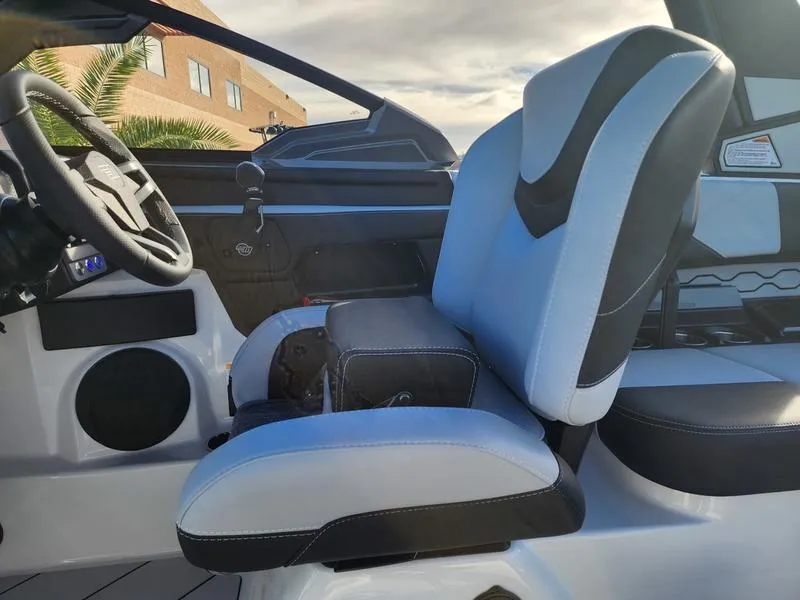 Slide: The Image of Malibu 23 LSV 2026 - 29