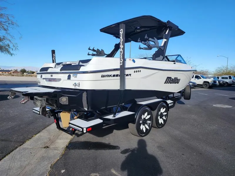 Slide: The Image of Malibu 23 LSV 2026 - 2