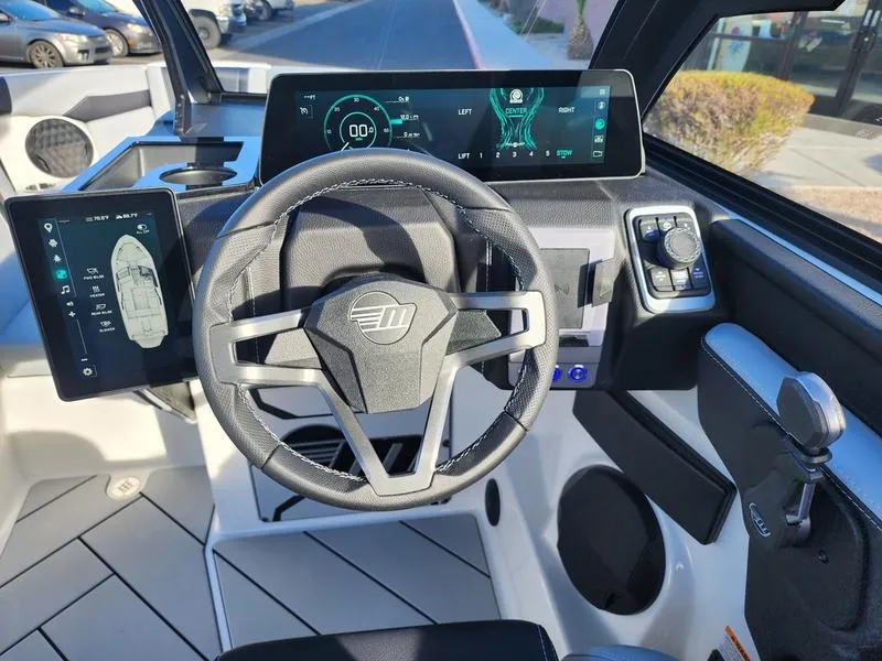 Slide: The Image of Malibu 23 LSV 2026 - 25