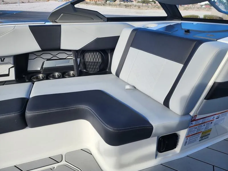 Slide: The Image of Malibu 23 LSV 2026 - 39