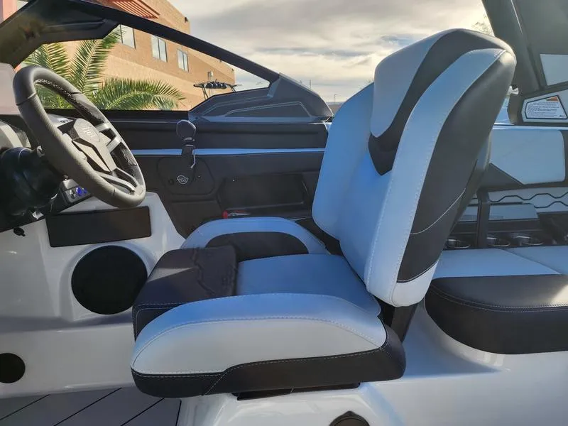 Slide: The Image of Malibu 23 LSV 2026 - 28