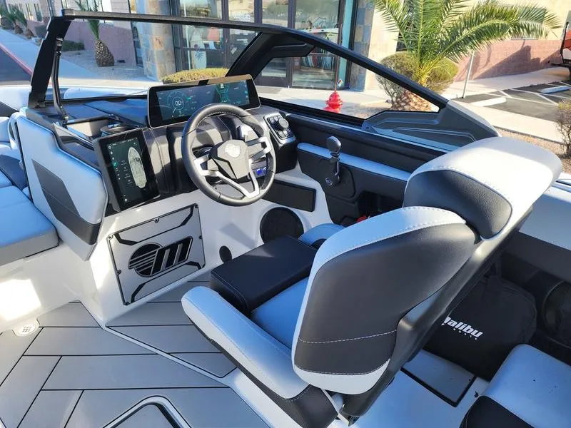 Slide: The Image of Malibu 23 LSV 2026 - 24