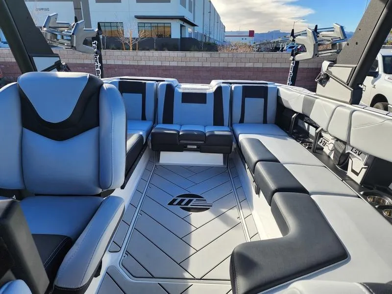 Slide: The Image of Malibu 23 LSV 2026 - 42