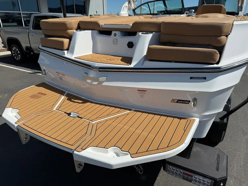 Slide: The Image of MasterCraft XT22 2026 - 6