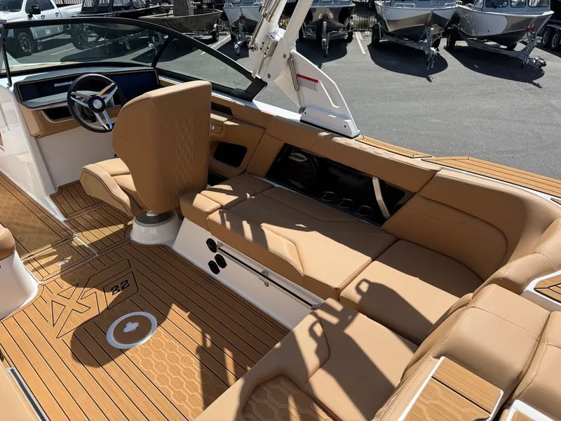 Slide: The Image of MasterCraft XT22 2026 - 11