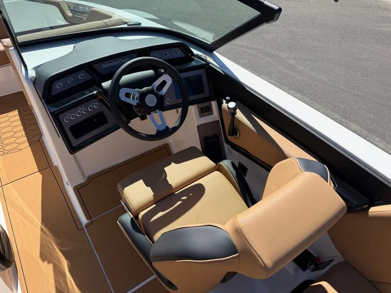 Slide: The Image of MasterCraft NXT24 2026 - 12