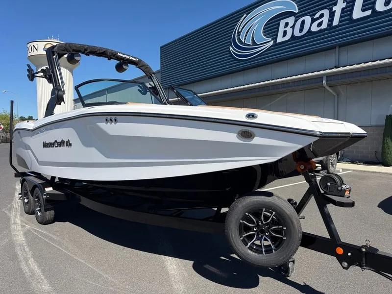 Slide: The Image of MasterCraft NXT24 2026 - 3