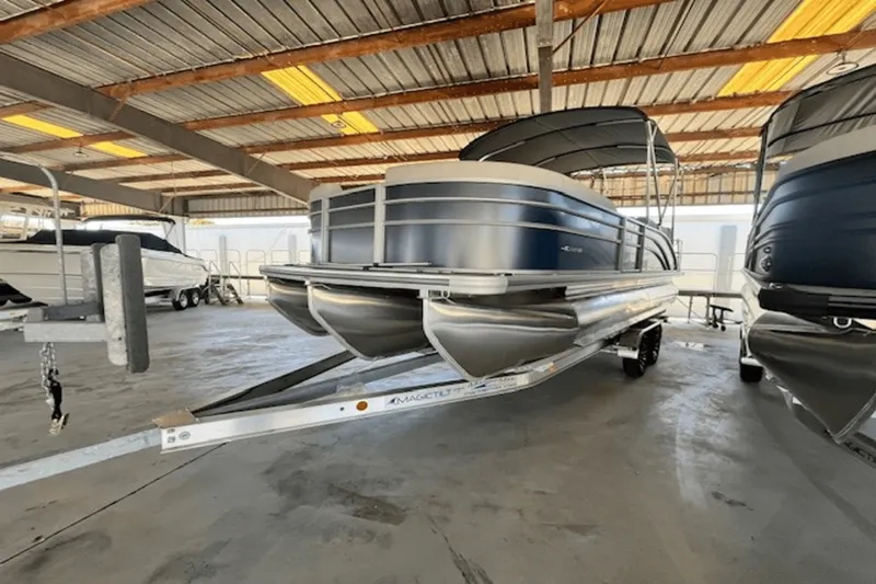 Slide: The Image of Harris 230 Cruiser 2025 - 2