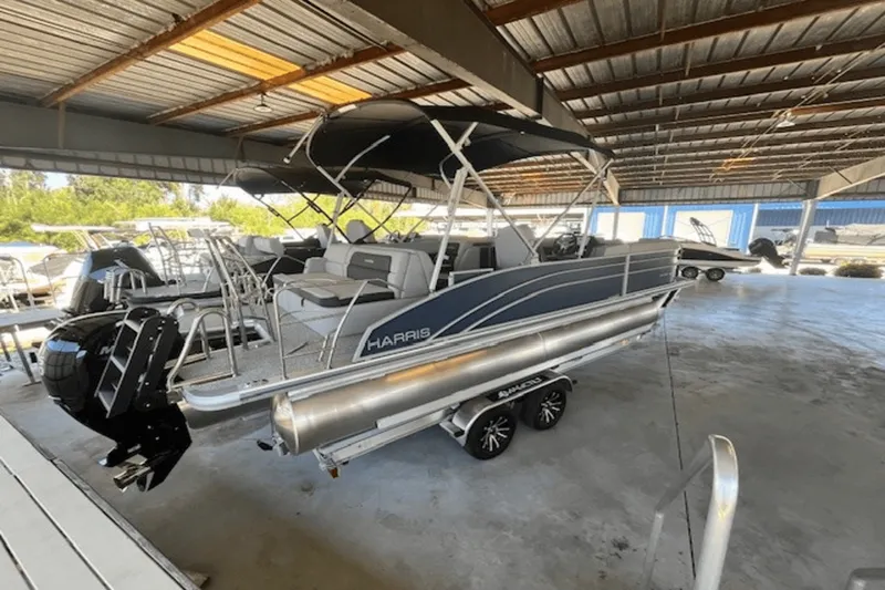 Slide: The Image of Harris 230 Cruiser 2025 - 4