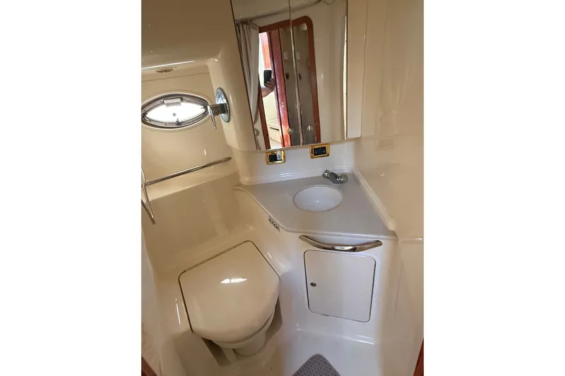 Slide: The Image of Sea Ray Sundancer 460 2002 - 32