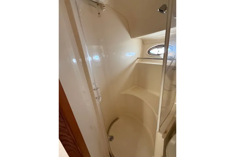 Slide: The Image of Sea Ray Sundancer 460 2002 - 36