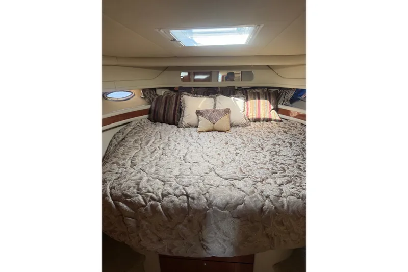 Slide: The Image of Sea Ray Sundancer 460 2002 - 27