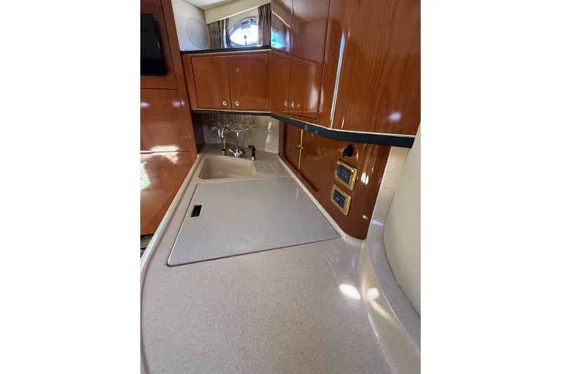 Slide: The Image of Sea Ray Sundancer 460 2002 - 38