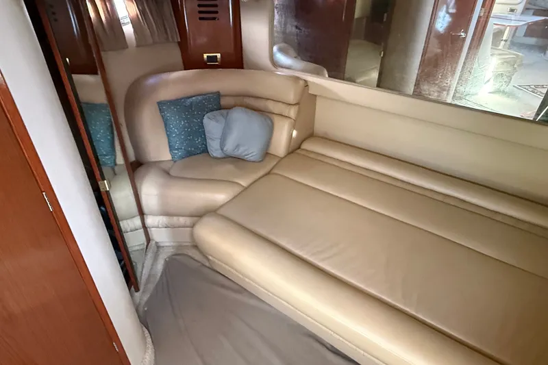 Slide: The Image of Sea Ray Sundancer 460 2002 - 35