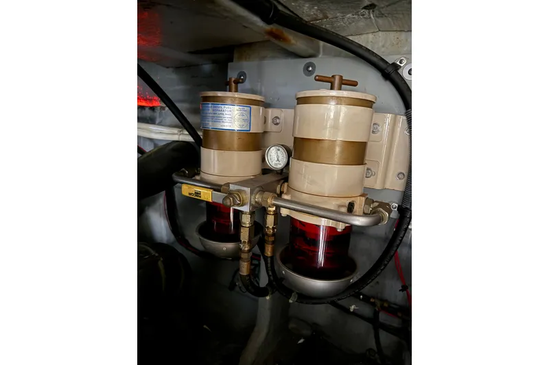Slide: The Image of Sea Ray Sundancer 460 2002 - 42