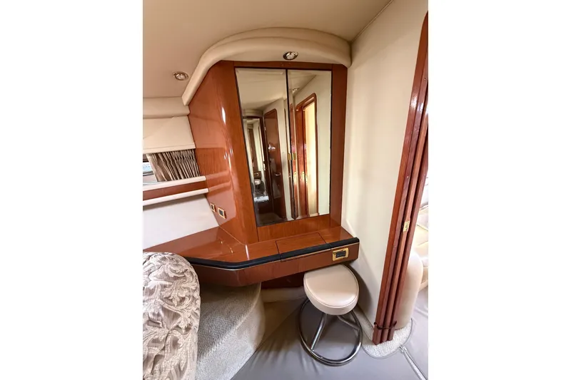 Slide: The Image of Sea Ray Sundancer 460 2002 - 29