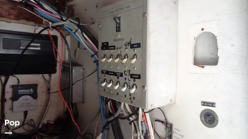 Slide: The Image of Bertram 46 Convertible 1978 - 9805463