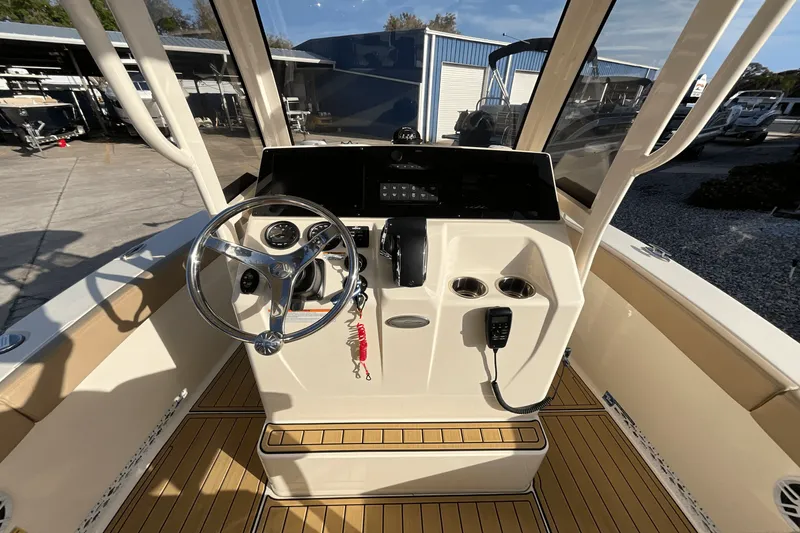 Slide: The Image of Scout 215 XSF 2024 - 10