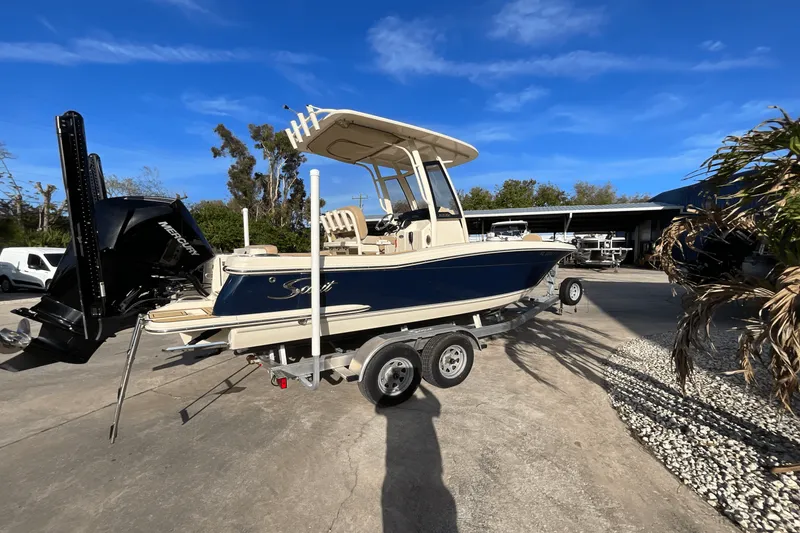 Slide: The Image of Scout 215 XSF 2024 - 2