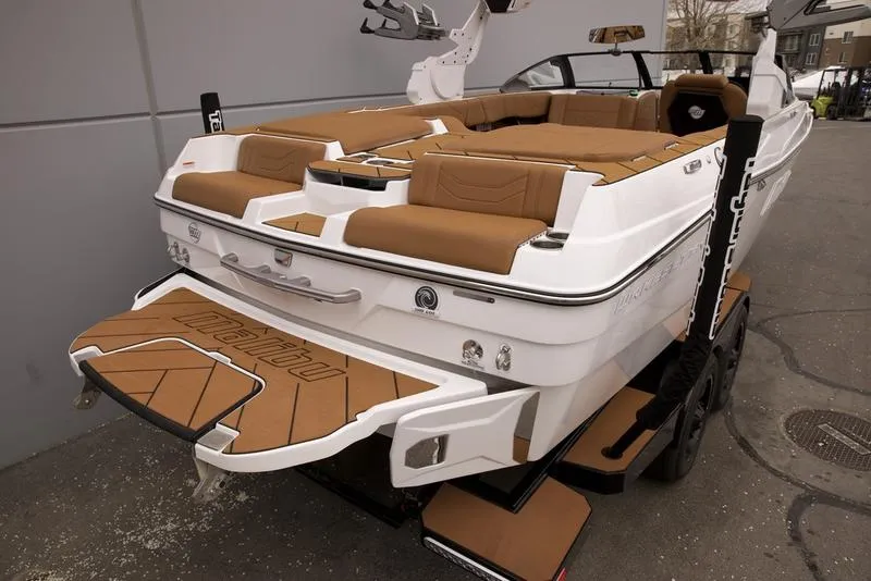 Slide: The Image of Malibu 23 LSV 2026 - 15