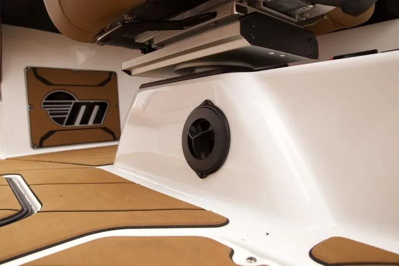 Slide: The Image of Malibu 23 LSV 2026 - 31