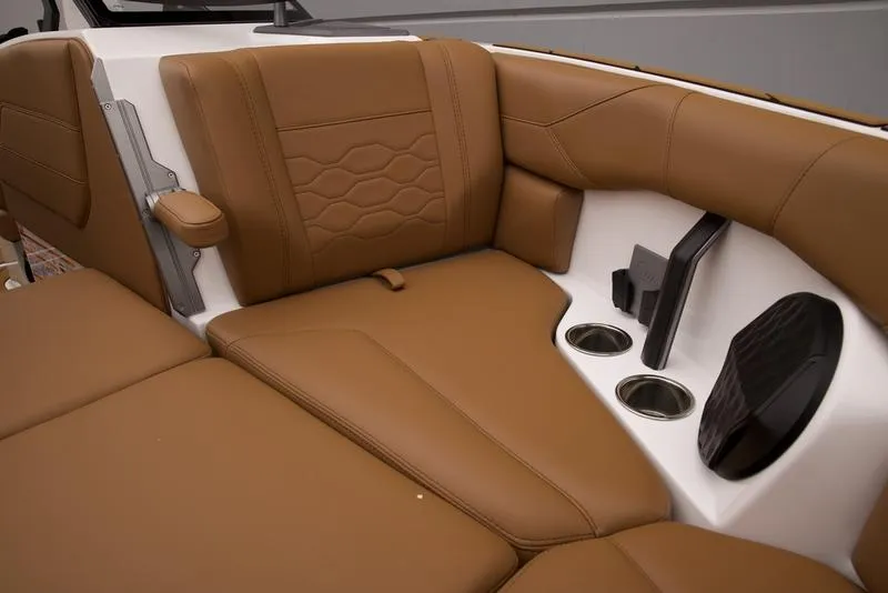 Slide: The Image of Malibu 23 LSV 2026 - 33