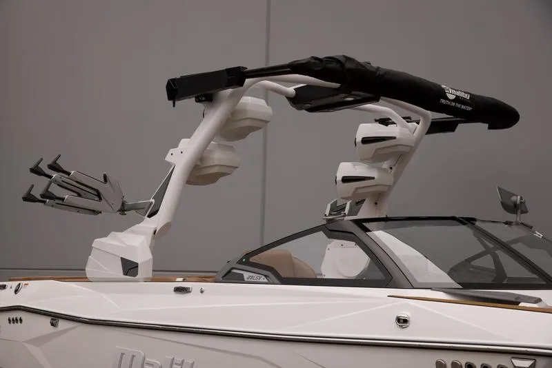 Slide: The Image of Malibu 23 LSV 2026 - 10
